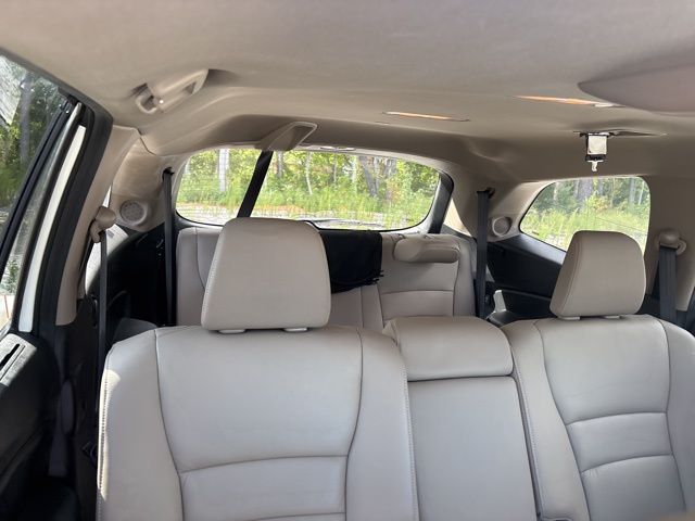 2016 Honda Pilot Touring photo 15