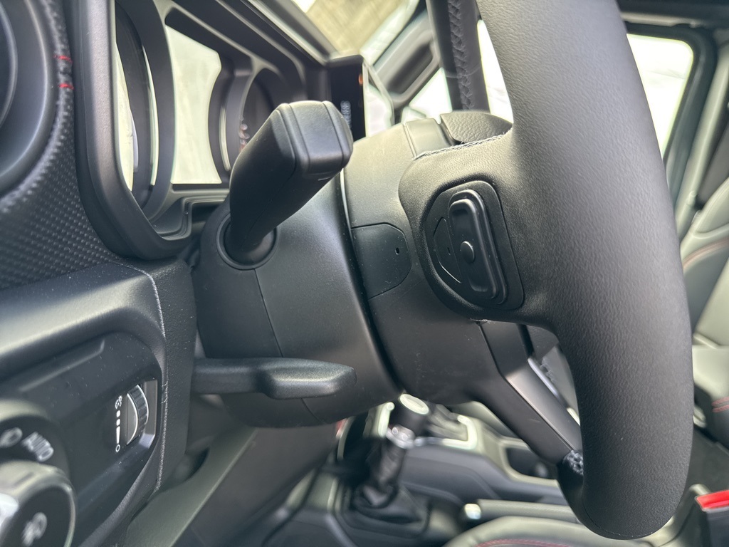 2025 Jeep Gladiator Rubicon photo 48