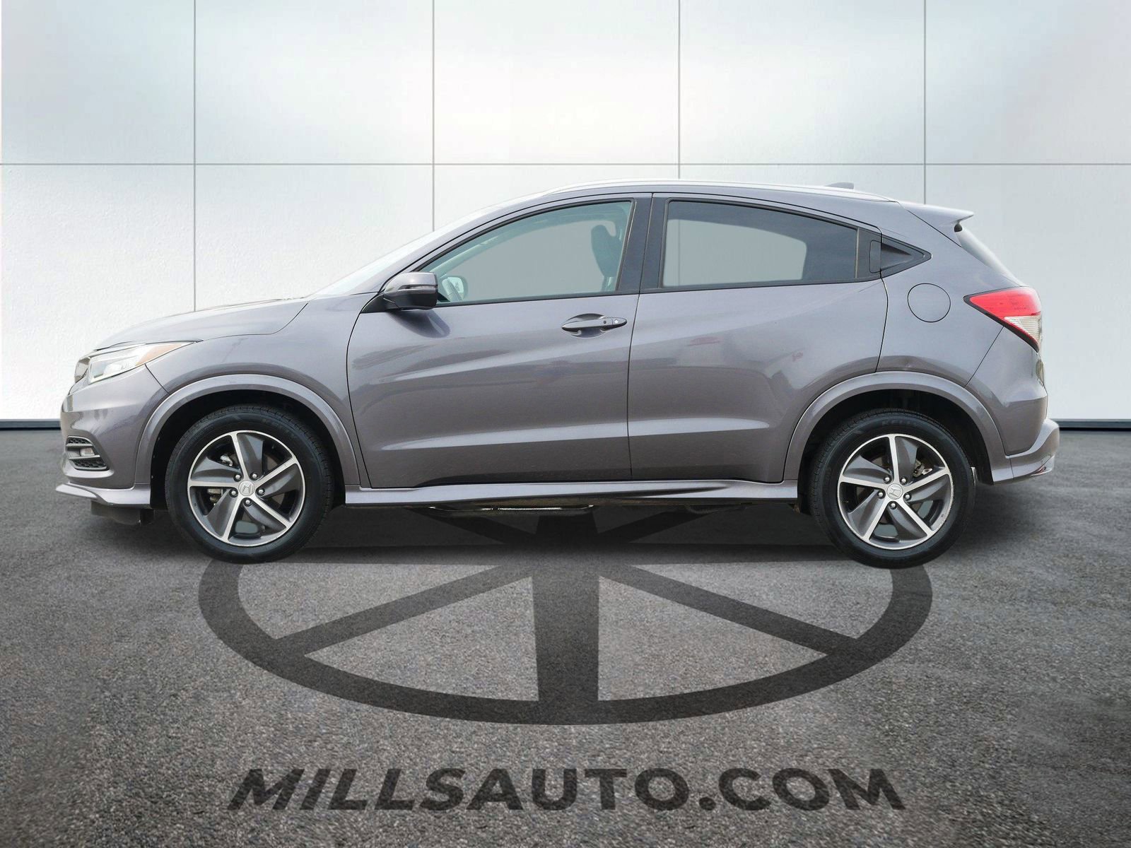 2020 Honda HR-V Touring photo 2