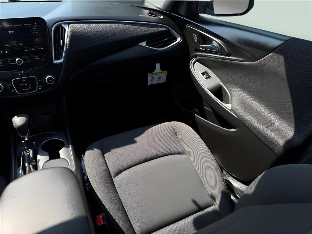 2024 Chevrolet Malibu LS photo 11