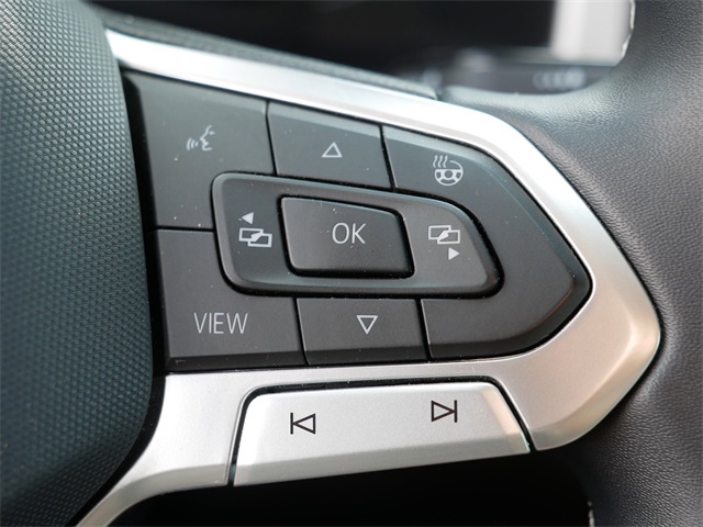2022 Volkswagen Atlas SEL photo 32