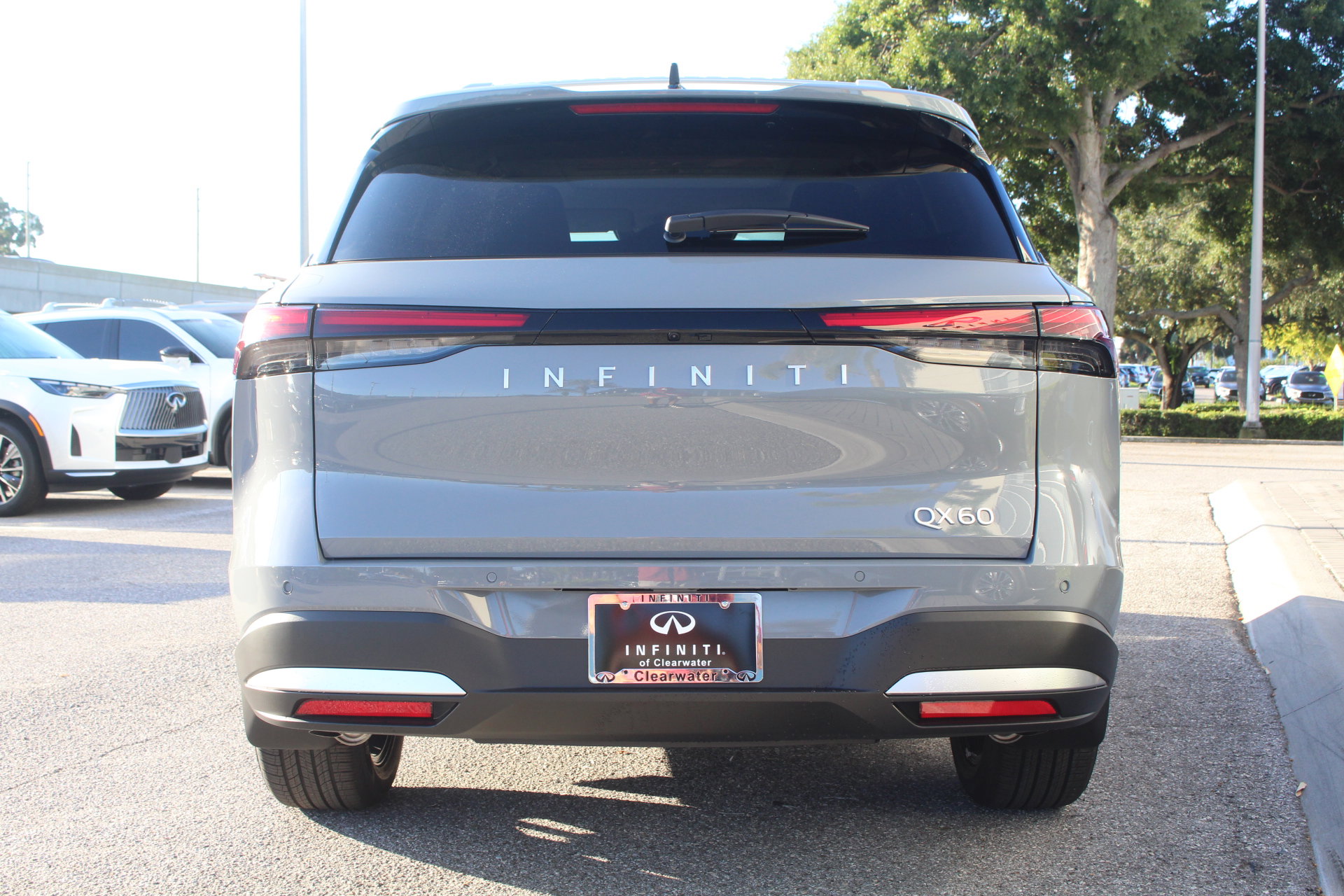 2026 Infiniti QX60 Luxe photo 4