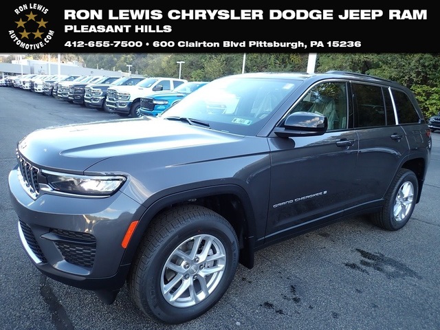 2025 Jeep Grand Cherokee Laredo's photo