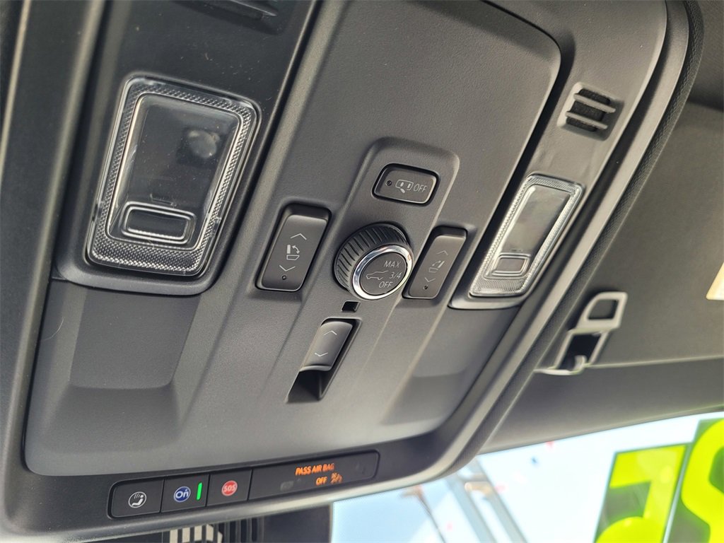 2025 Chevrolet Tahoe Premier photo 22