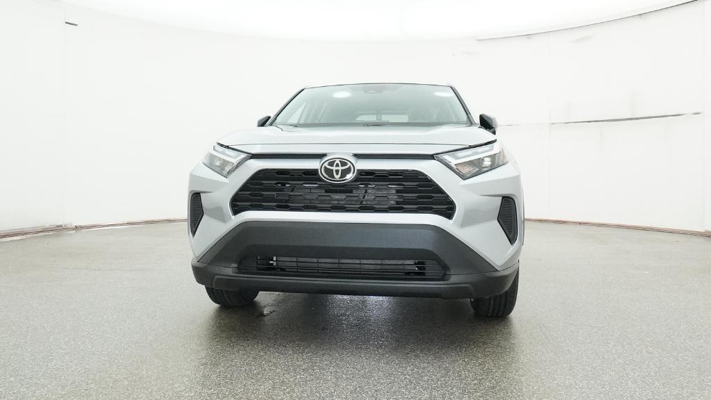2025 Toyota RAV4 LE photo 3