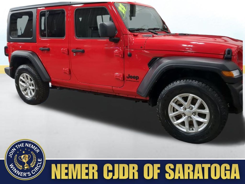 2023 Jeep Wrangler 4-Door Sport S's photo