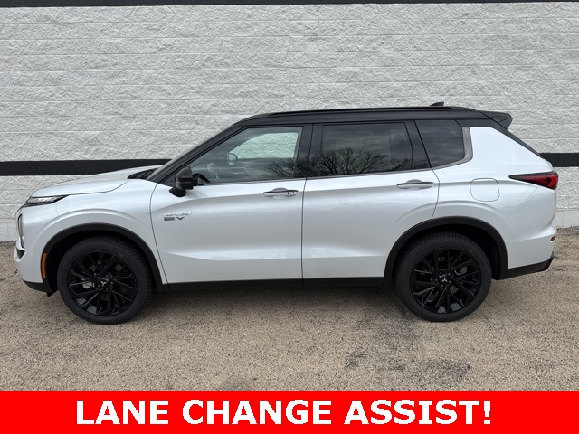 2025 Mitsubishi Outlander PHEV SEL Black Edition photo 6