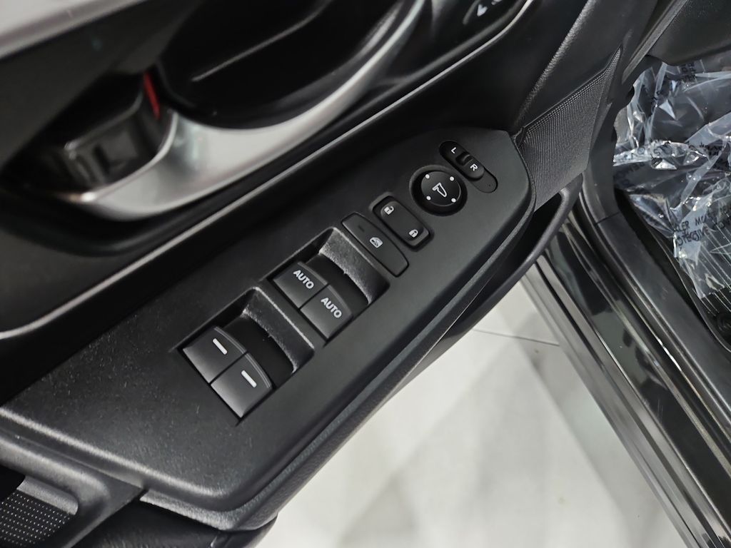 2017 Honda CR-V EX-L photo 11