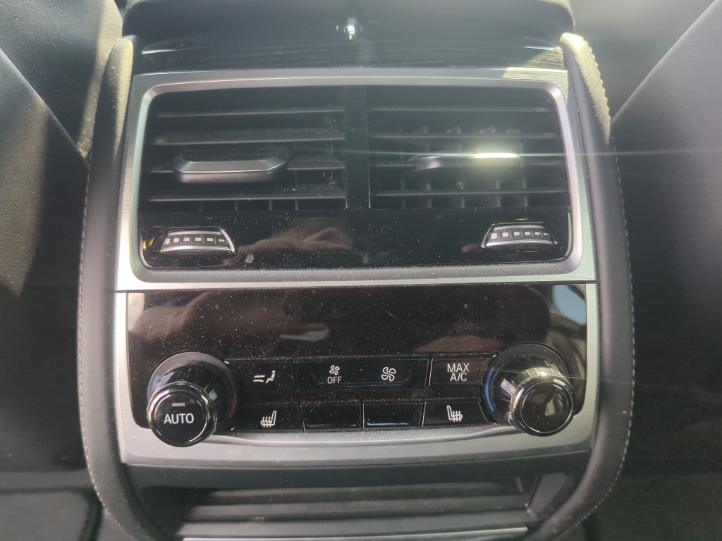 2019 Bmw 750i Sedan photo 11