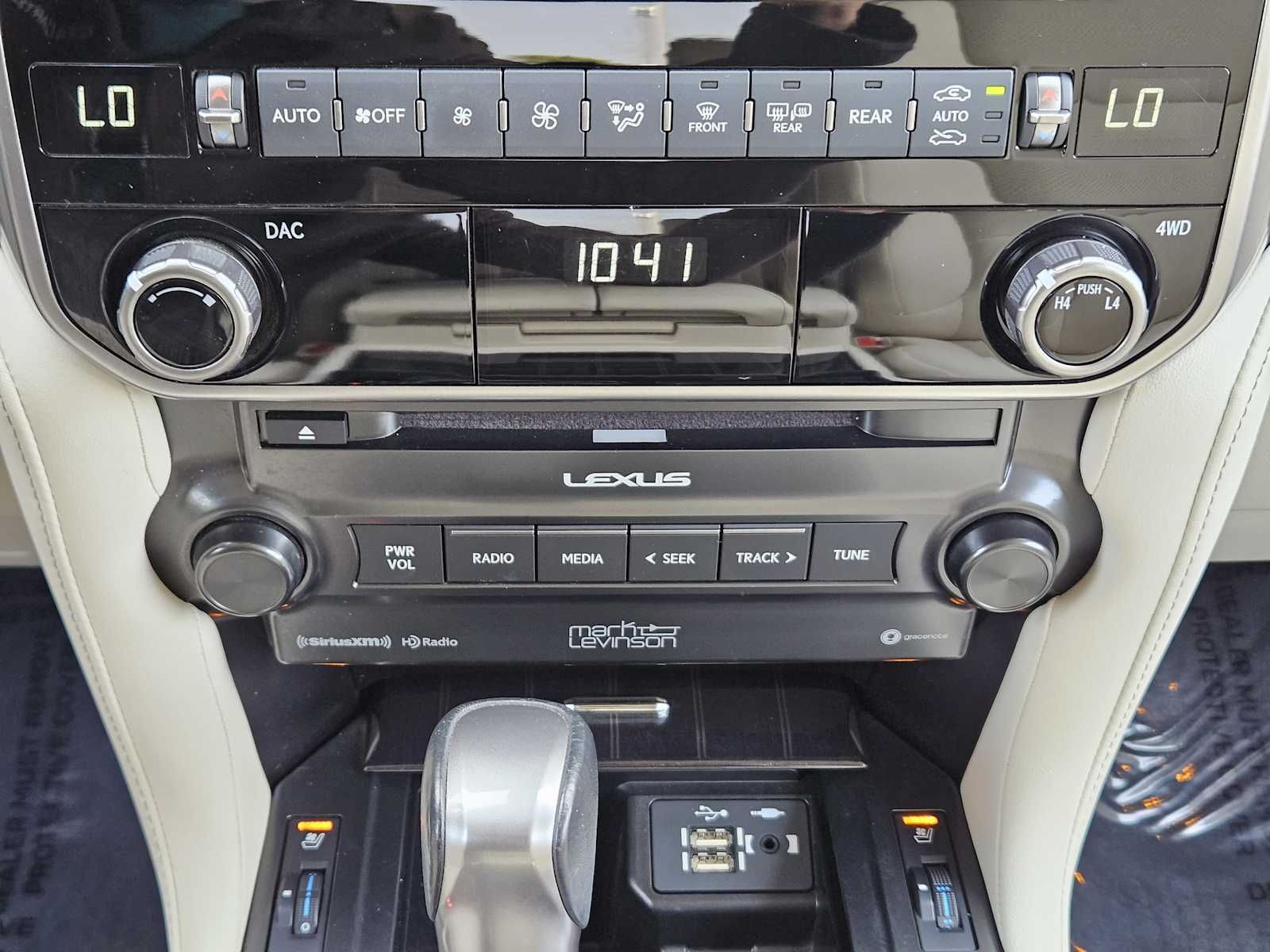2022 Lexus GX 460 Premium photo 10