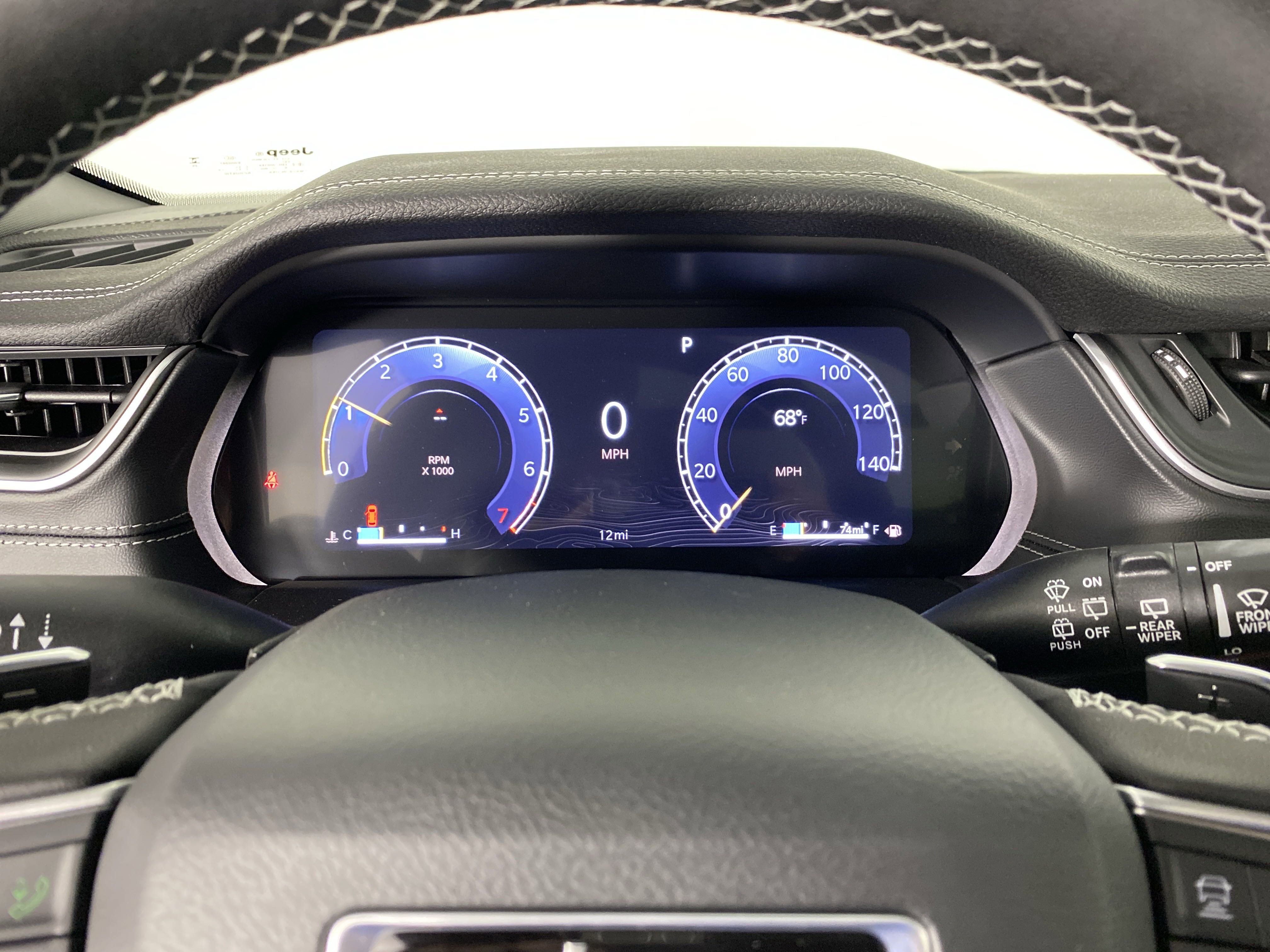 2025 Jeep Grand Cherokee Limited photo 4