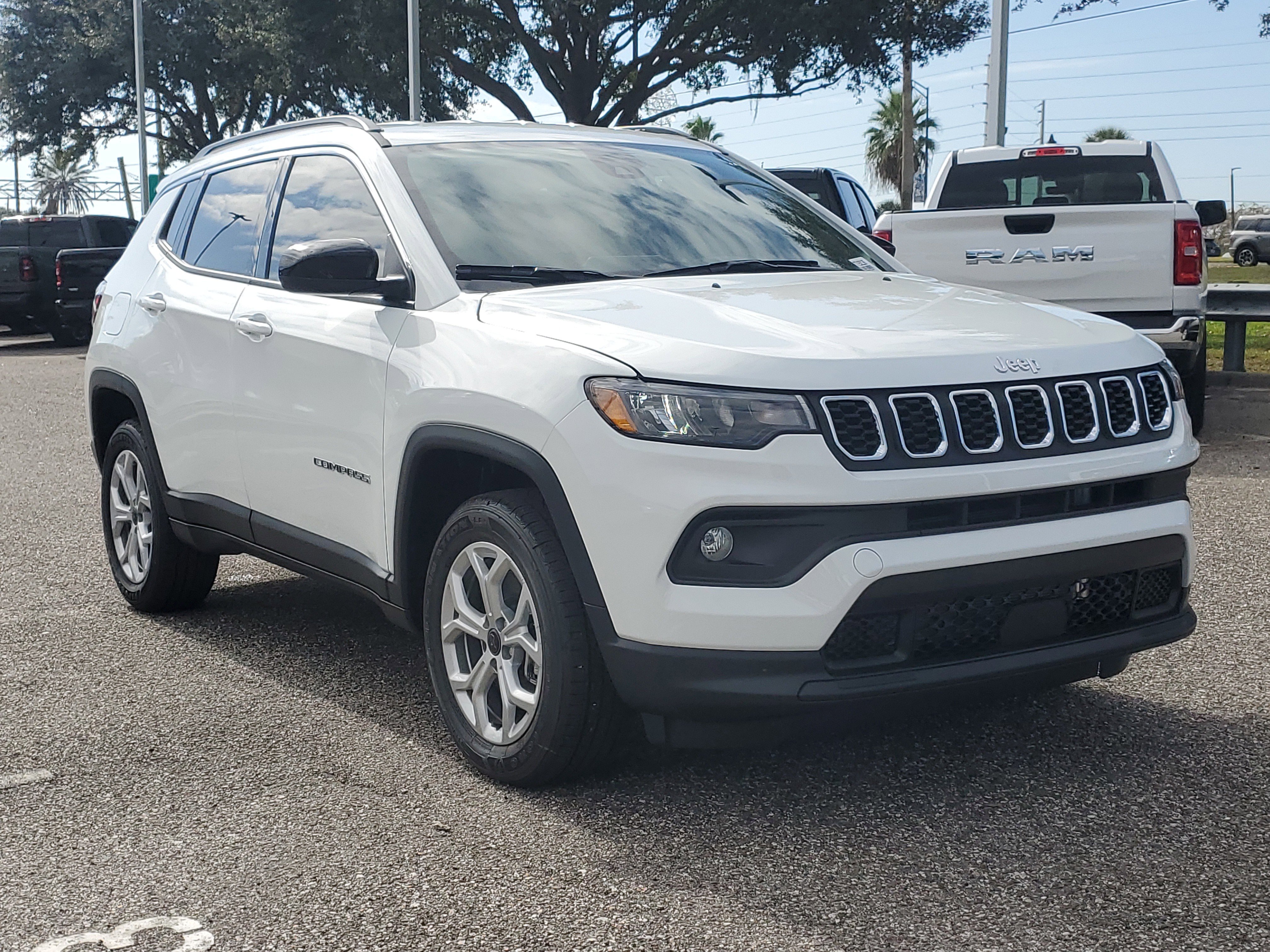 2026 Jeep Compass Latitude's photo