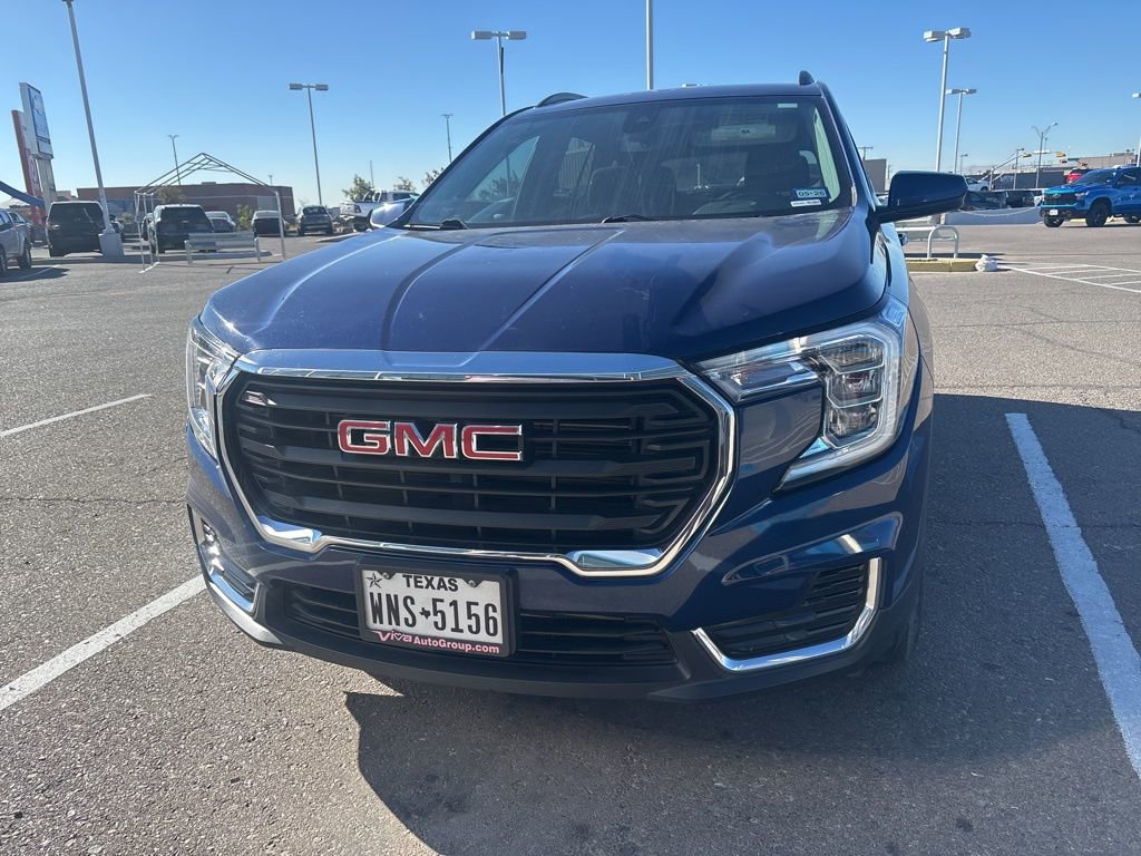 2022 Gmc Terrain SLE photo 2