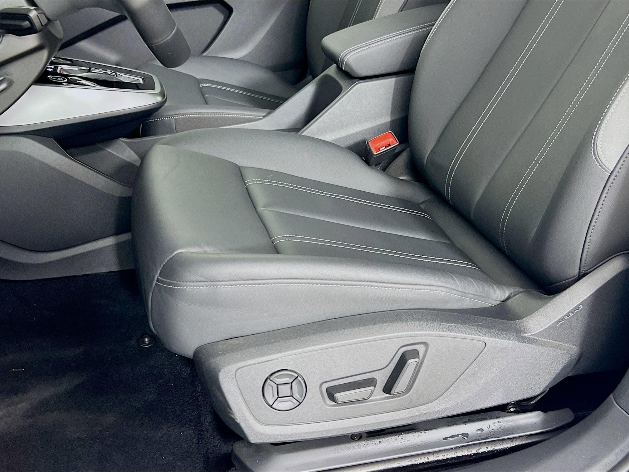 2024 Audi Q4 E-tron Sportback Premium photo 20