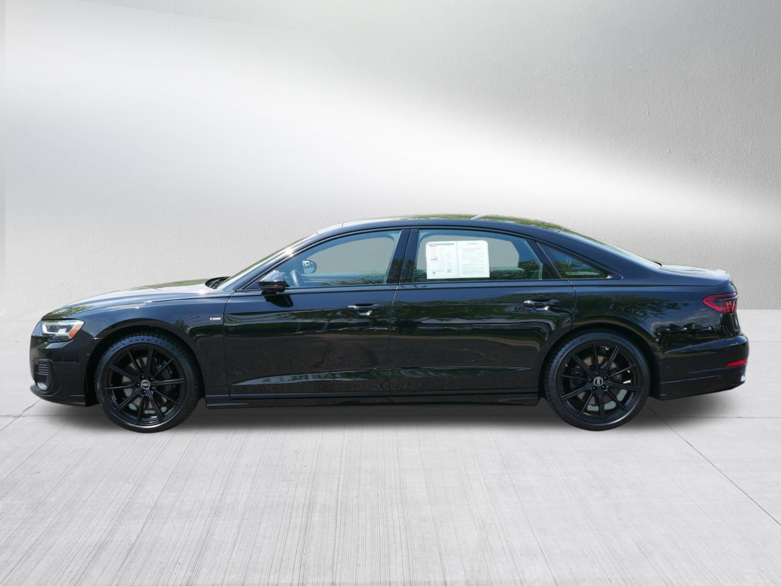 2022 Audi A8 L Quattro photo 4