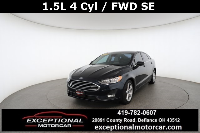 2020 Ford Fusion SE's photo