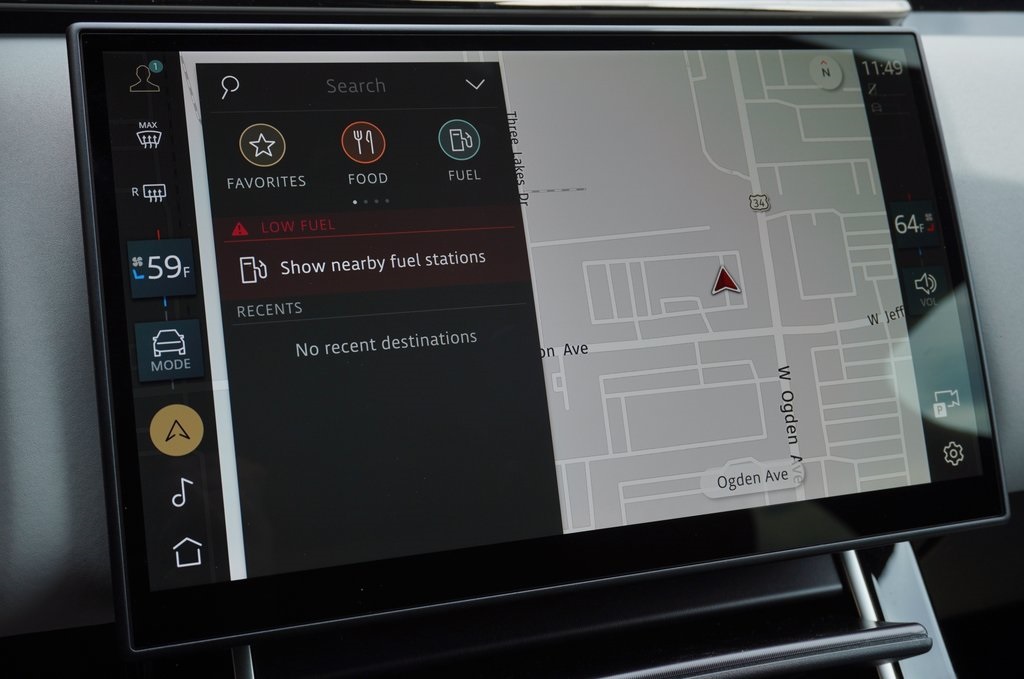 2026 LAND ROVER RANGE ROVER VELAR - Image 24