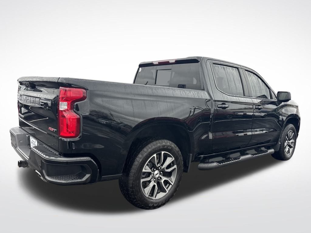 2024 Chevrolet Silverado 1500 RST photo 3
