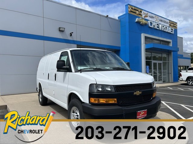 2025 Chevrolet Express Cargo Work Van's photo