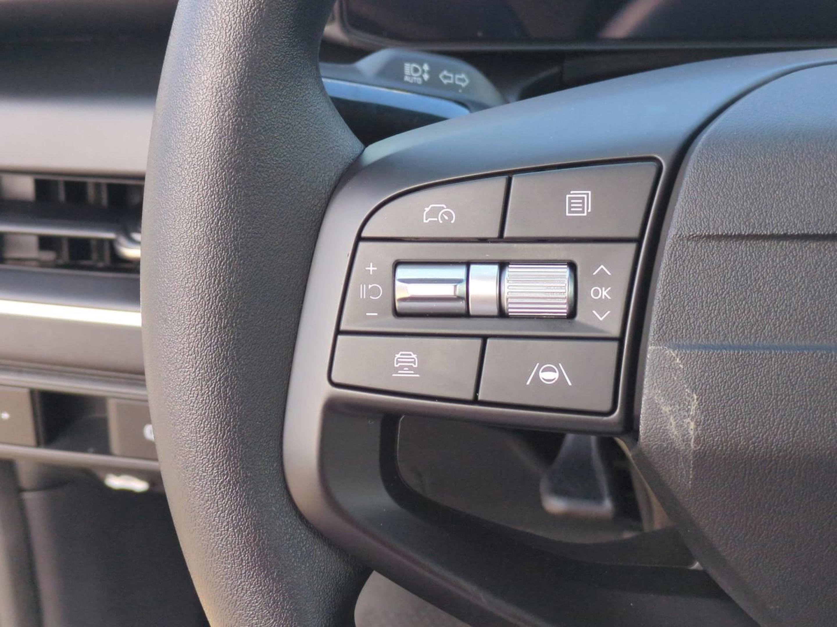 2025 Kia K4 LX photo 19