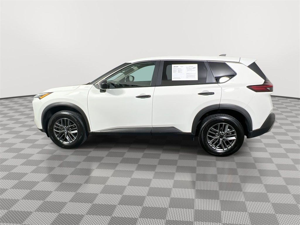 2023 Nissan Rogue S photo 3