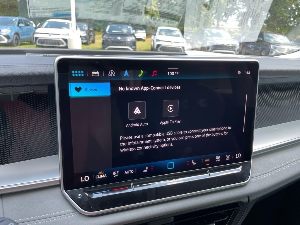 2025 Volkswagen Tiguan SE photo 11