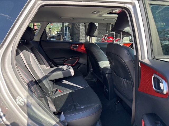 2023 Kia Soul GT-Line photo 11