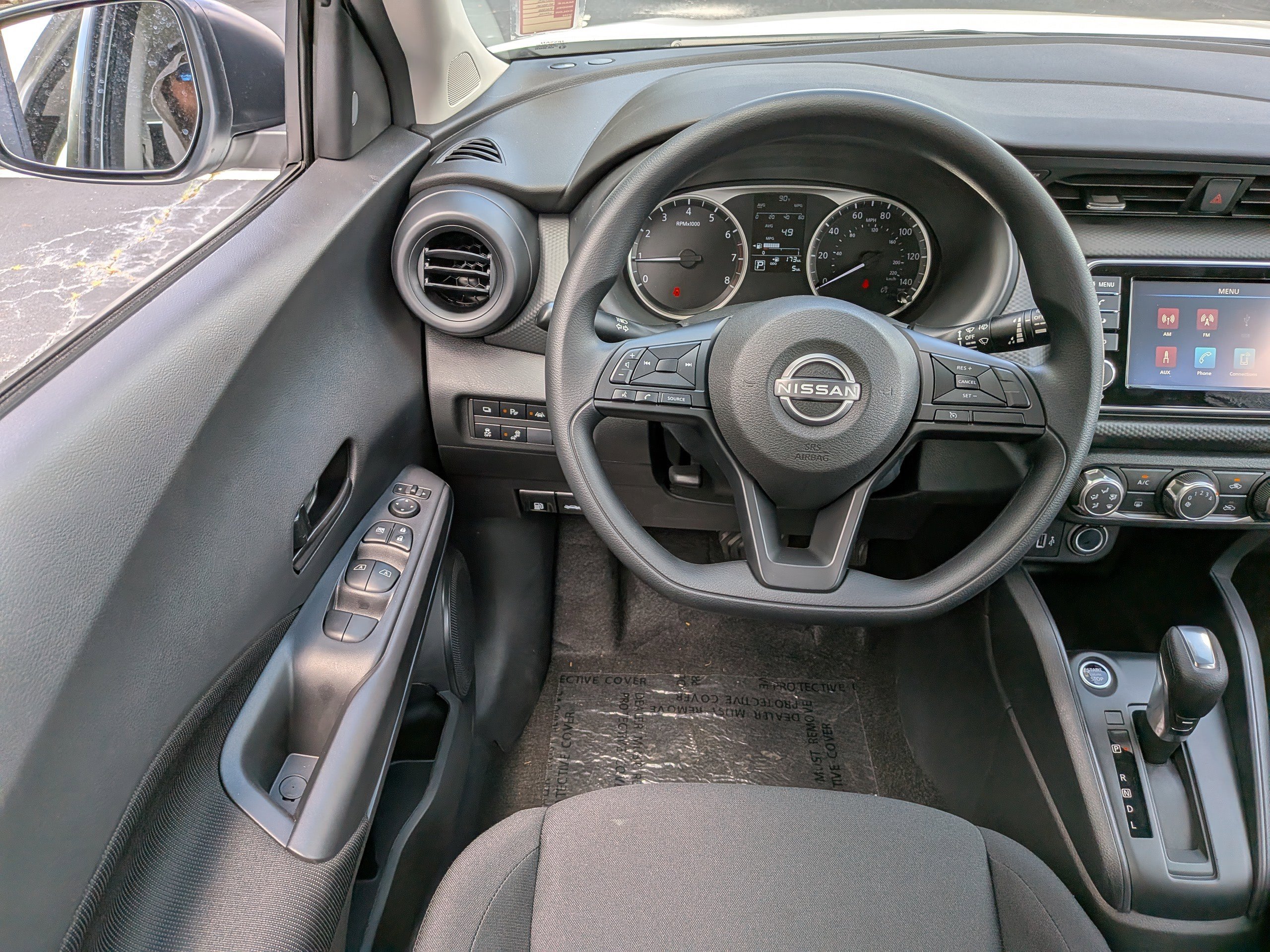 2025 Nissan Kicks Play S photo 8