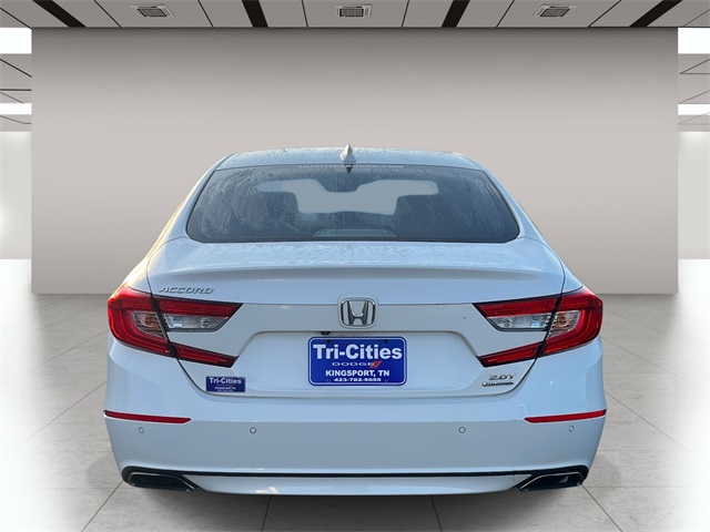 2018 Honda Accord Touring 2.0T photo 3