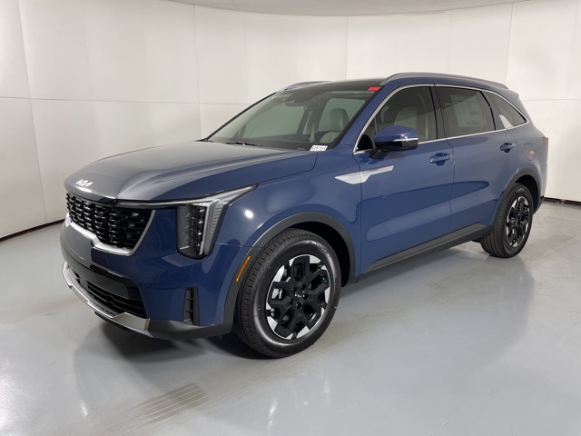 2025 Kia Sorento S photo 3