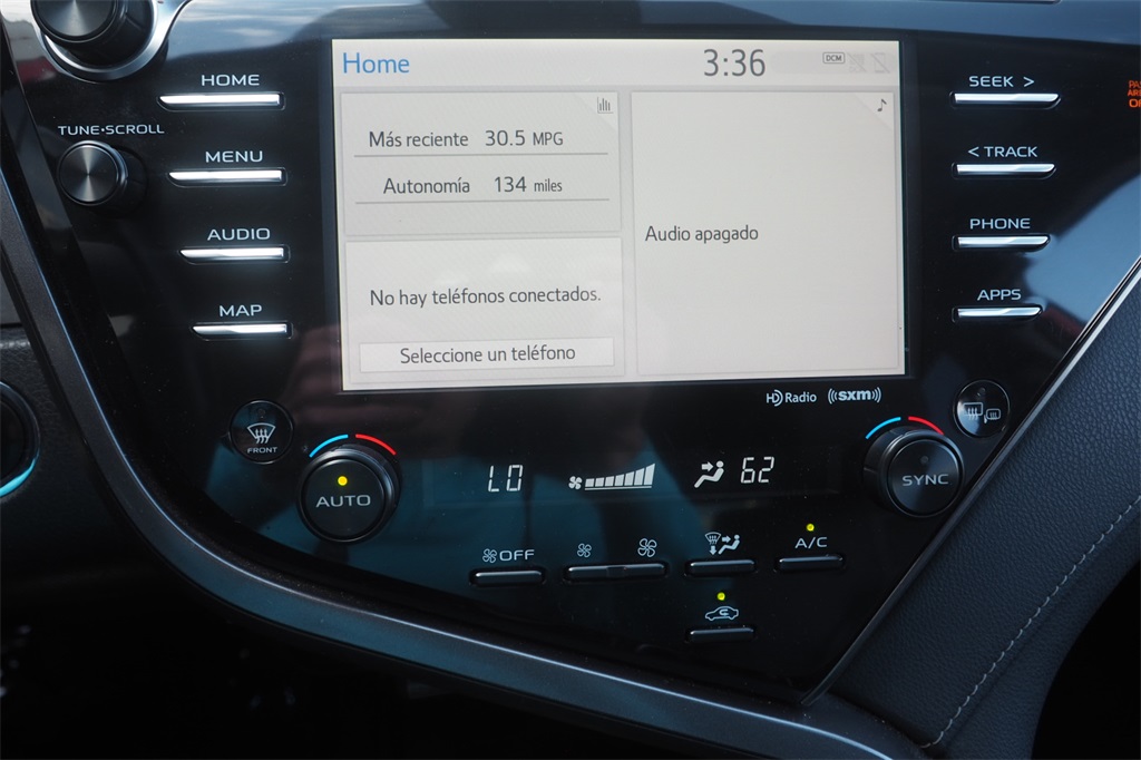 2019 Toyota Camry XSE photo 13