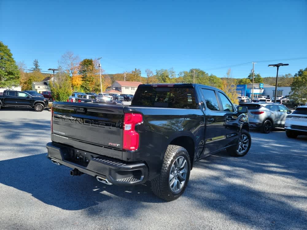 2026 Chevrolet Silverado 1500 RST photo 2