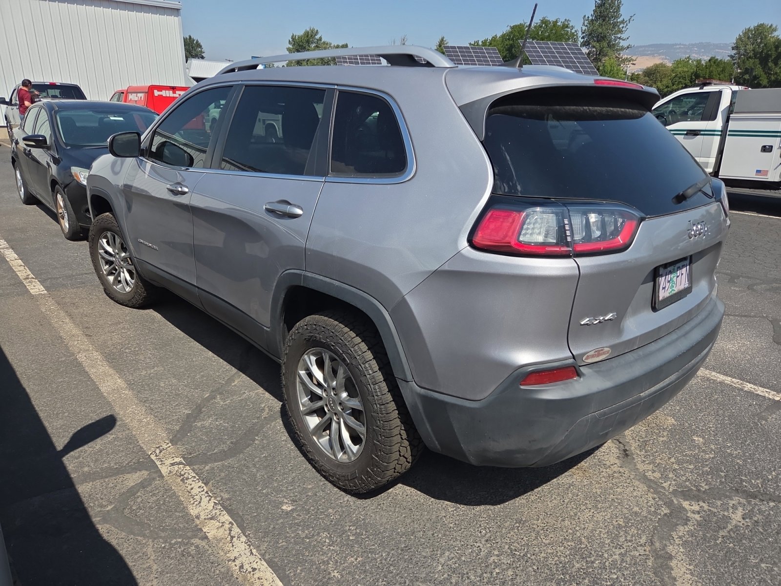 2019 Jeep Cherokee Latitude photo 2