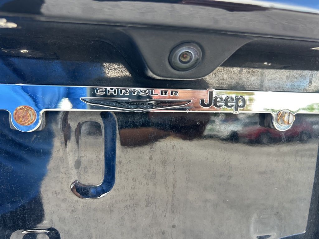 2021 Jeep Grand Cherokee Overland photo 18