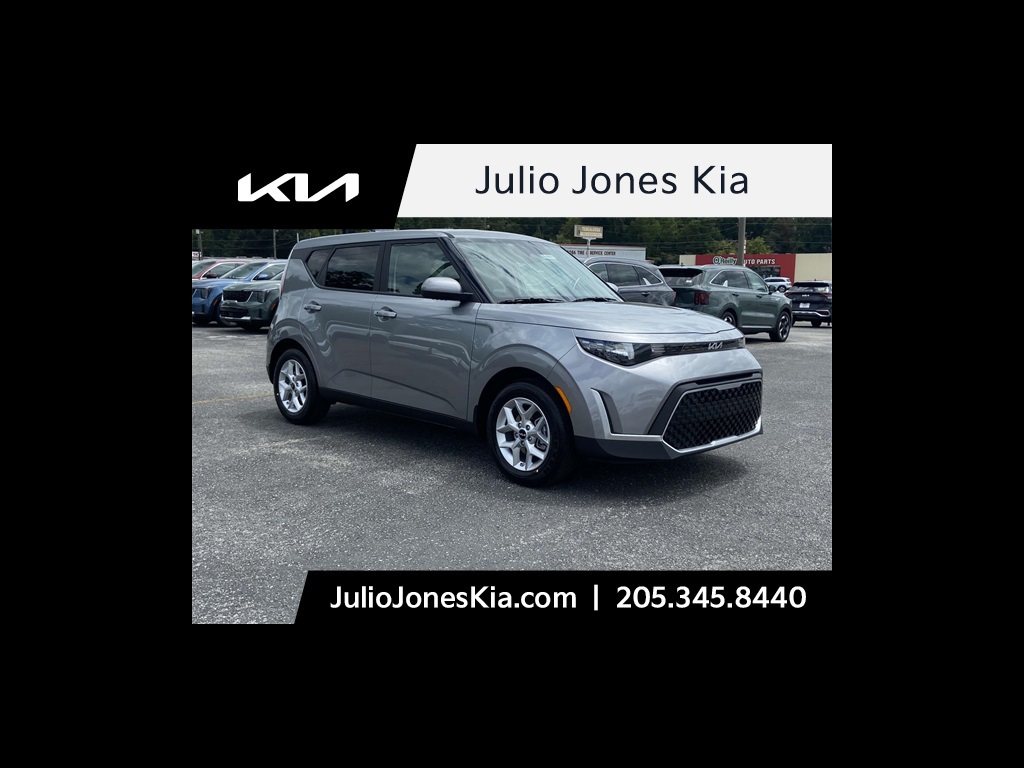 2025 Kia Soul S's photo
