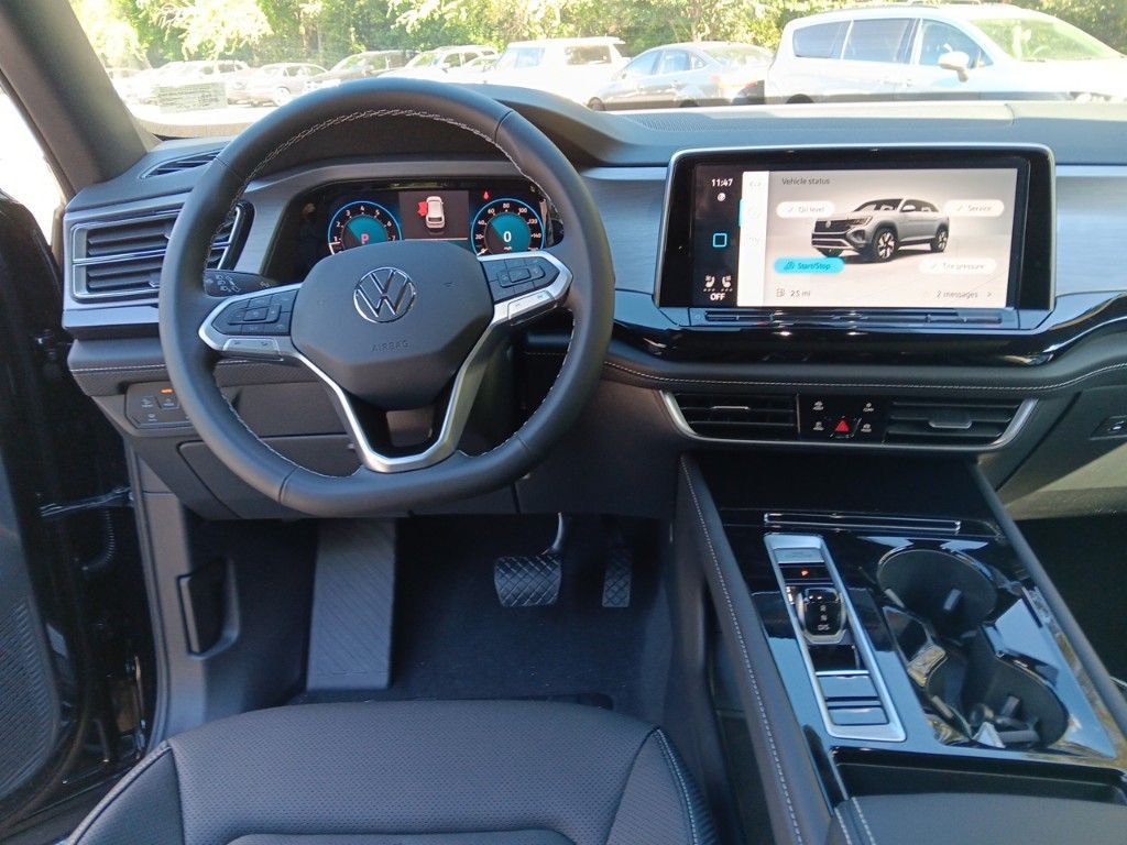 2025 Volkswagen Atlas Cross Sport SE Technology photo 12