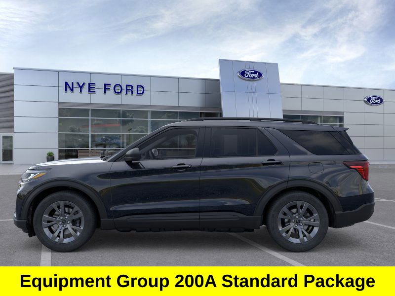 2026 Ford Explorer photo 2