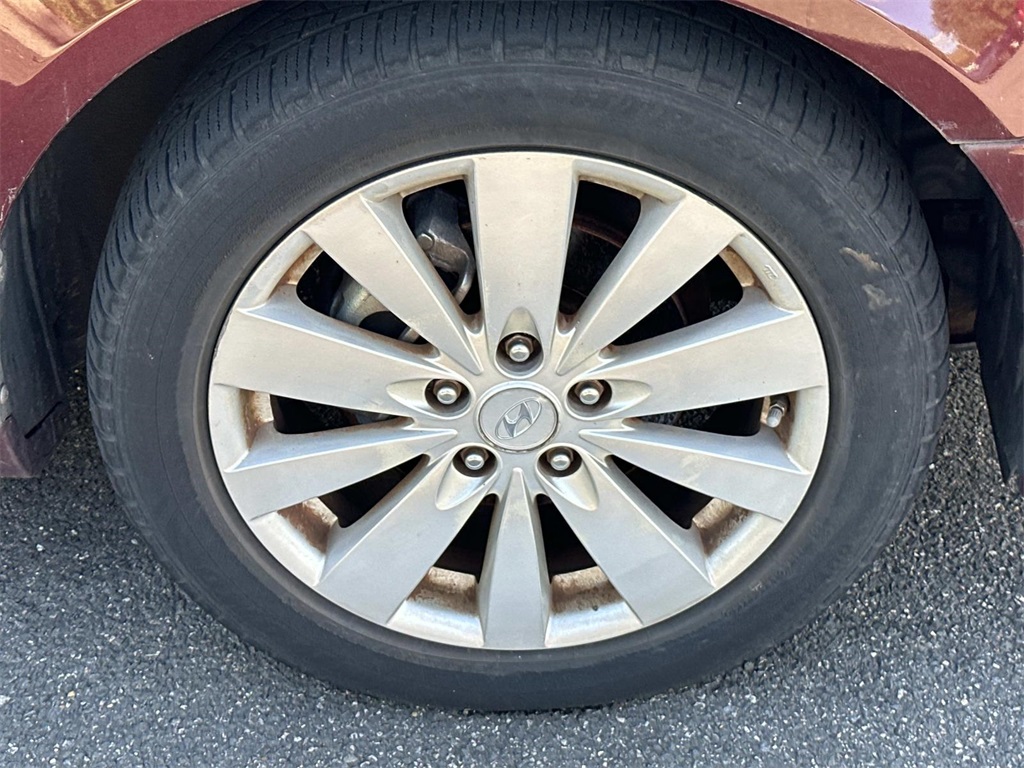 2009 Hyundai Sonata Limited photo 2
