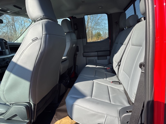 2024 Ford F-350 XL photo 4