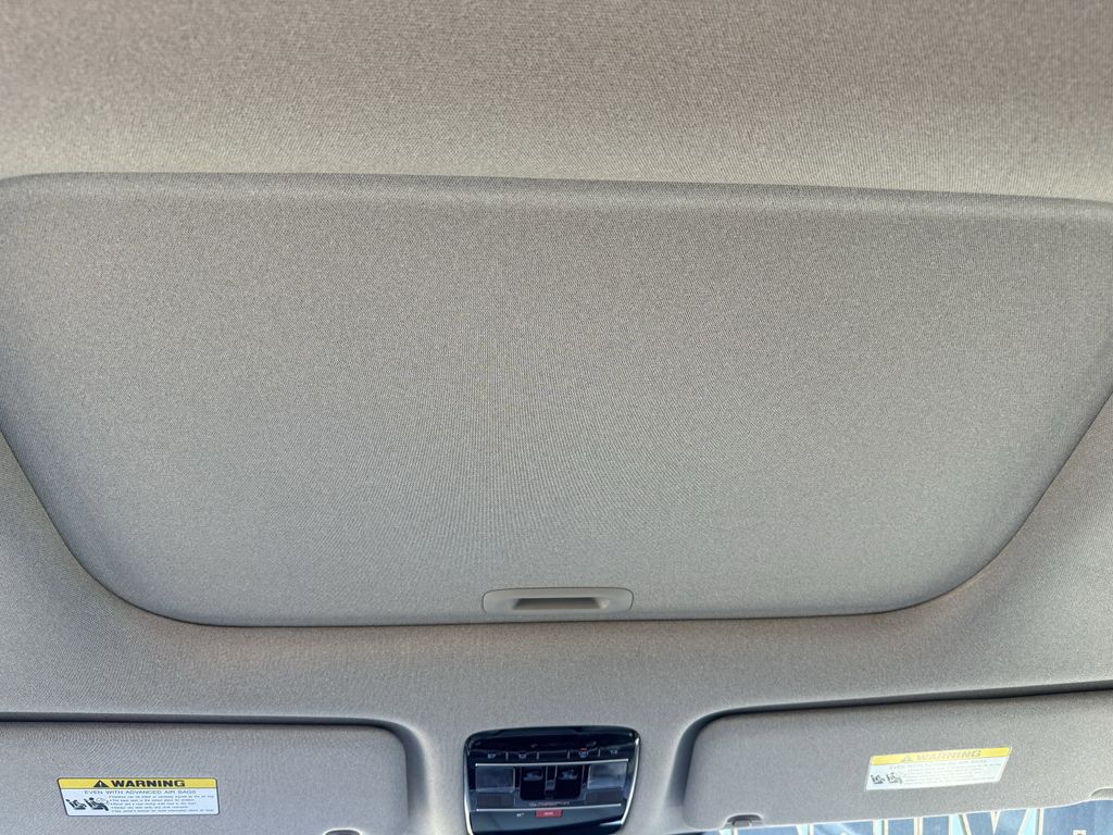 2024 Hyundai Santa Fe Limited photo 2