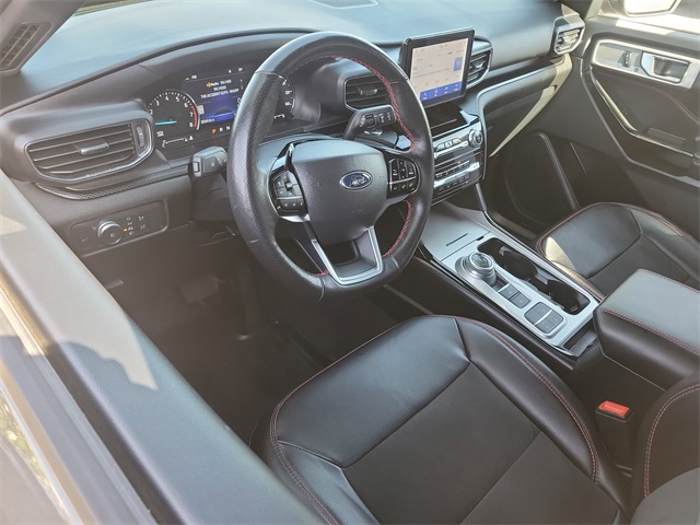 2022 Ford Explorer ST-Line photo 4