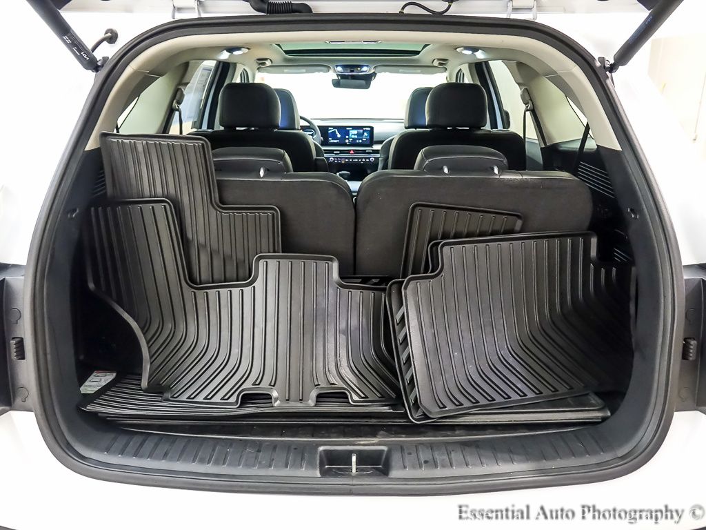 2025 KIA SORENTO - Image 24