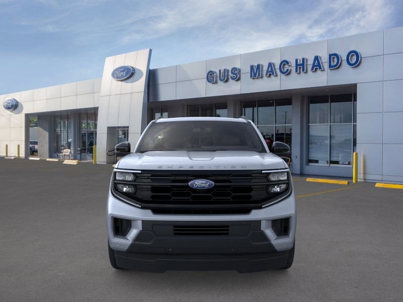 2025 Ford Expedition photo 4