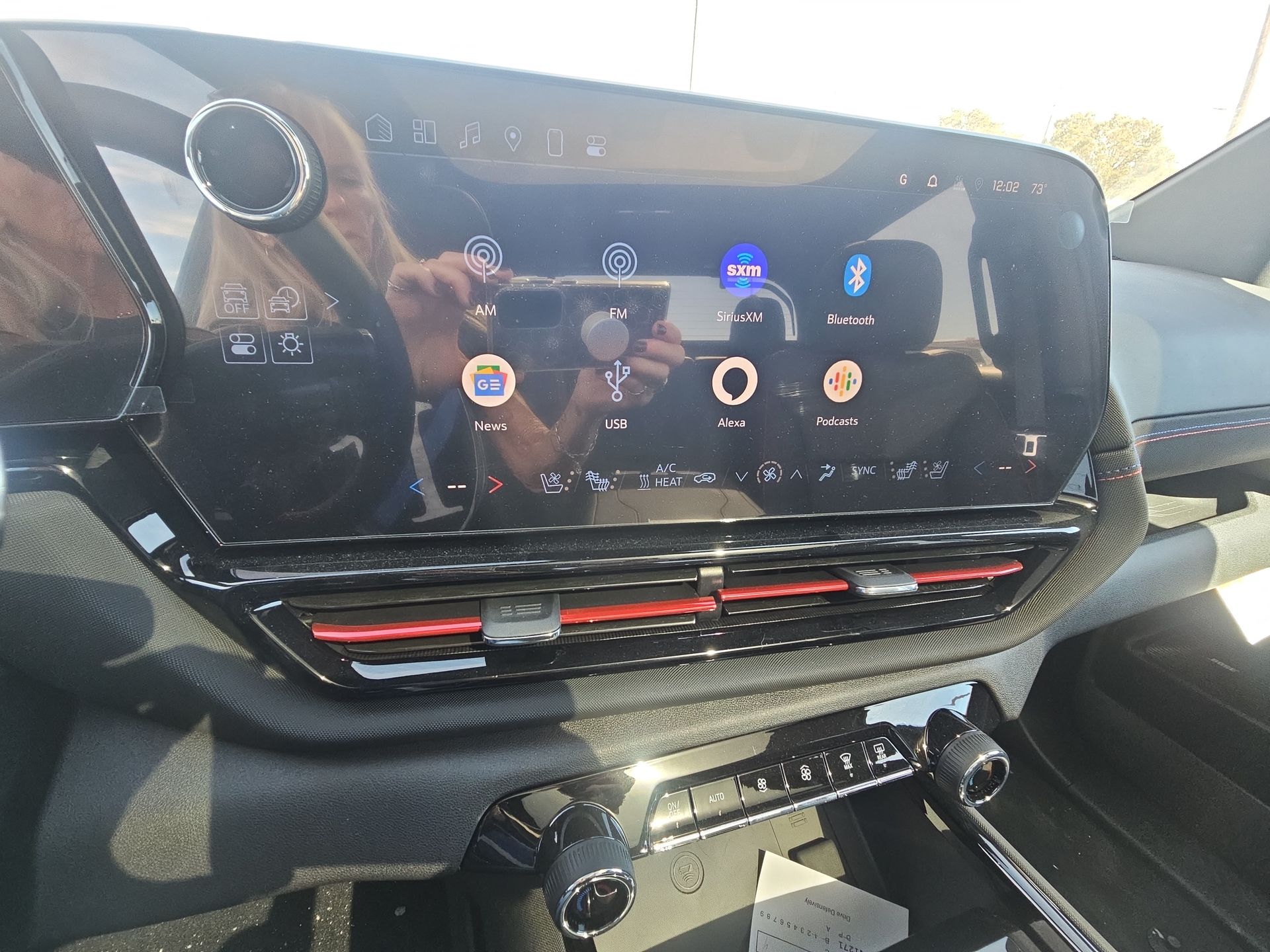 2024 Chevrolet Silverado EV RST photo 35