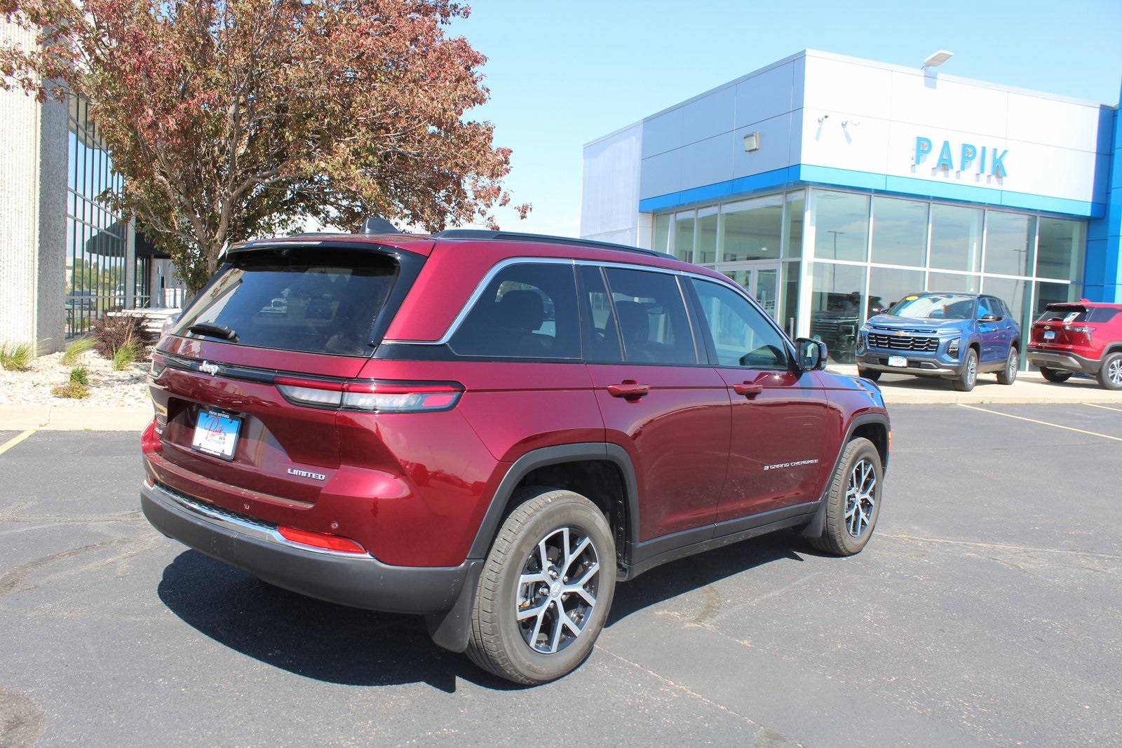 Used 2024 Jeep Grand Cherokee Limited with VIN 1C4RJHBG9RC255738 for sale in Luverne, Minnesota