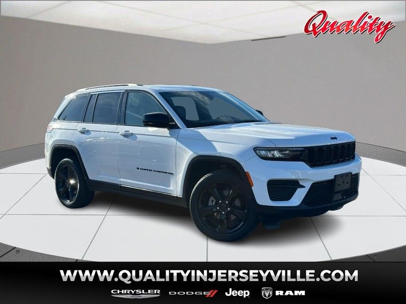 2023 Jeep Grand Cherokee Altitude's photo