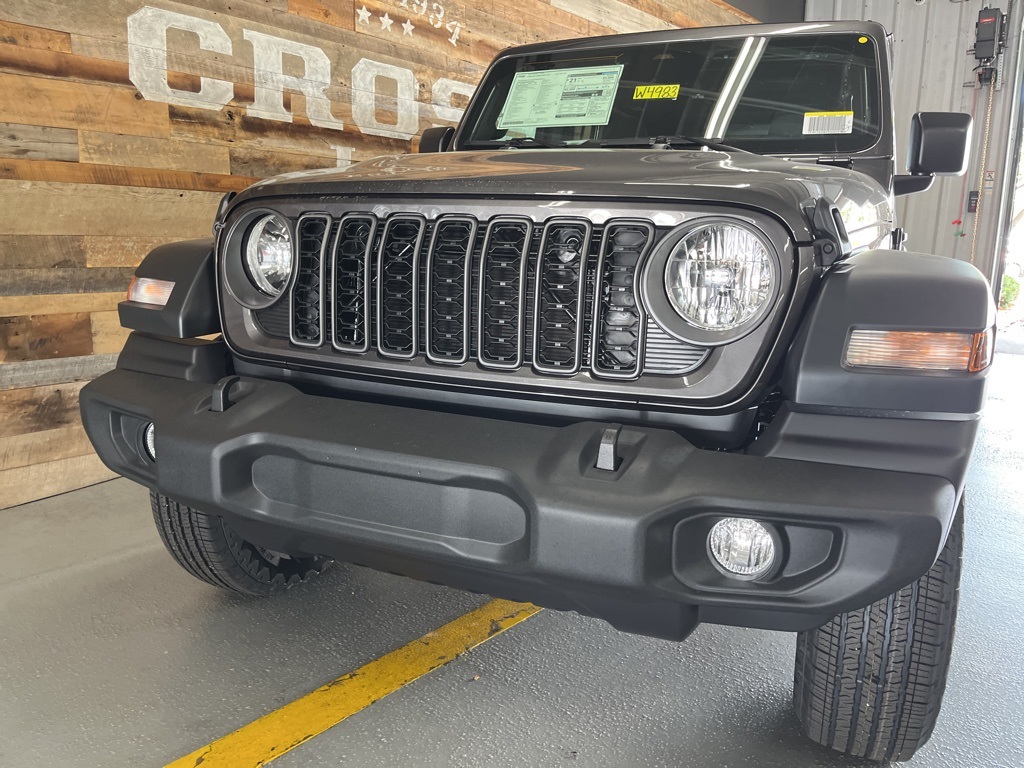 2025 Jeep Wrangler Sport S photo 8