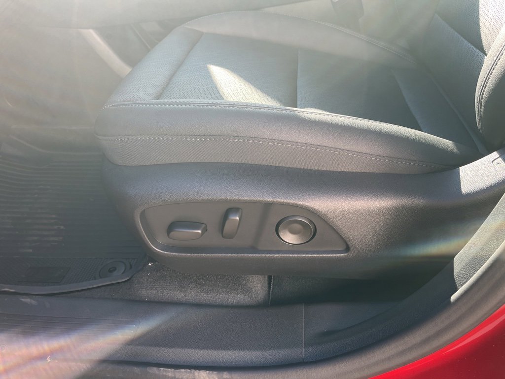 2026 Chevrolet Equinox LT photo 13