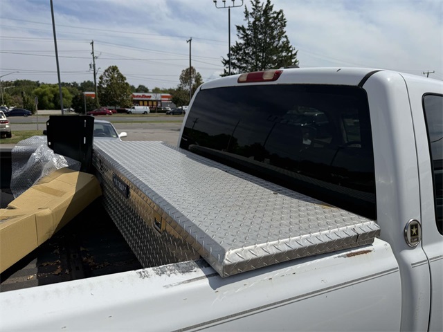 2003 Chevrolet Silverado 2500HD LT photo 6