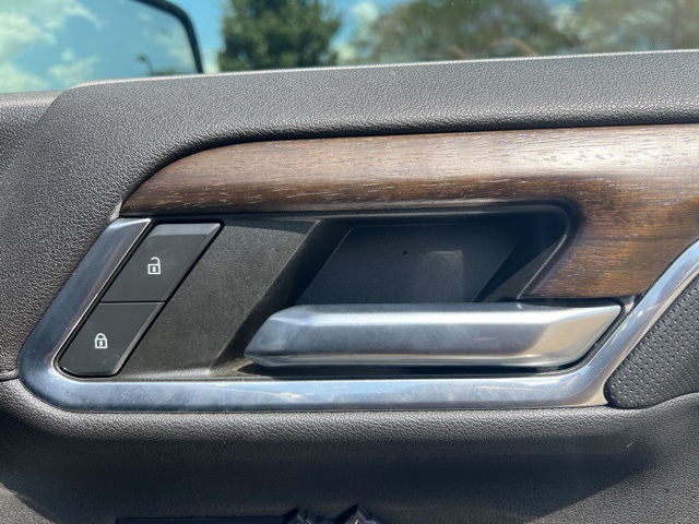 2023 Chevrolet Silverado 1500 High Country photo 34